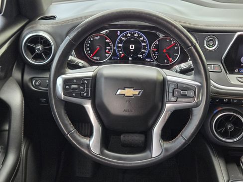 Used 2020 Chevrolet Blazer Premier w/ Driver Confidence II Package FWD image 19