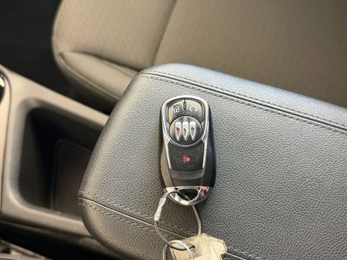 Used 2025 Buick Encore GX Preferred FWD image 21