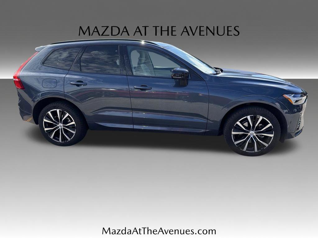Used 2023 Volvo XC60 B5 Plus w/ Protection Package Premier AWD/4WD image 10