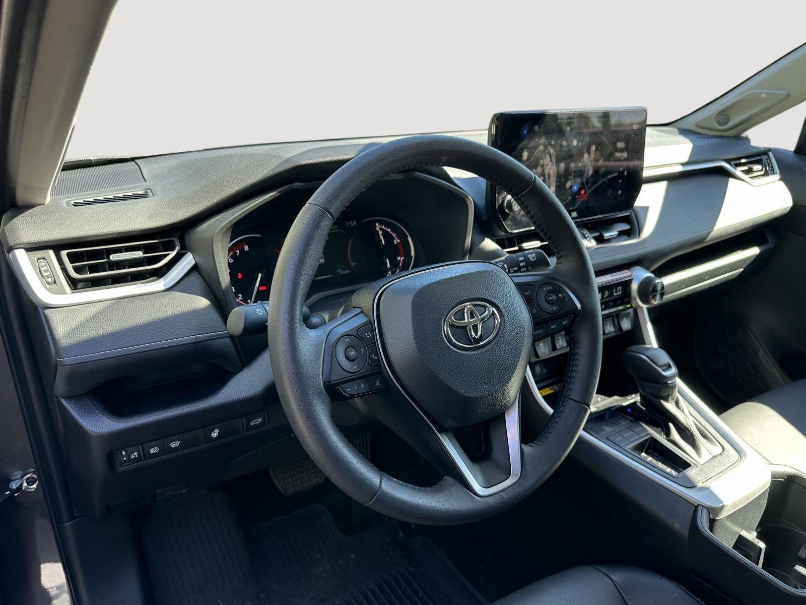Used 2025 Toyota RAV4 XLE Premium w/ Weather Package FWD image 11