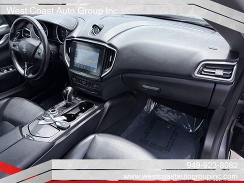 Used 2017 Maserati Ghibli RWD image 7