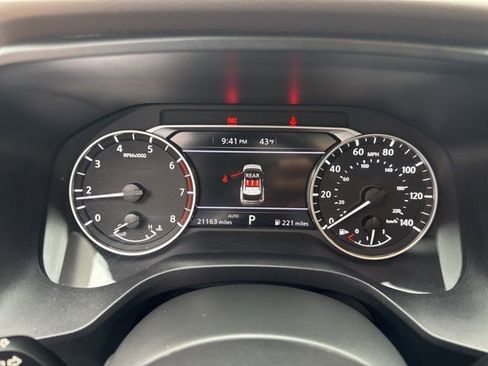 Used 2023 Nissan Rogue SV w/ SV Premium B Package image 22