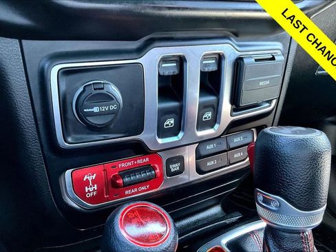 Used 2020 Jeep Wrangler Rubicon AWD/4WD image 31