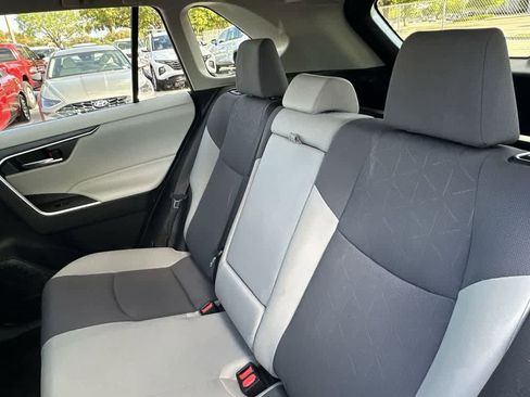 Used 2024 Toyota RAV4 XLE AWD/4WD image 22
