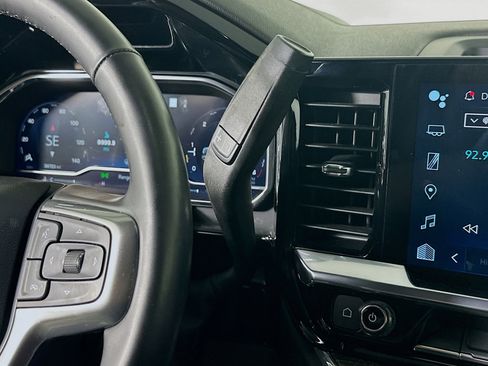 Used 2023 Chevrolet Silverado 1500 LT image 24