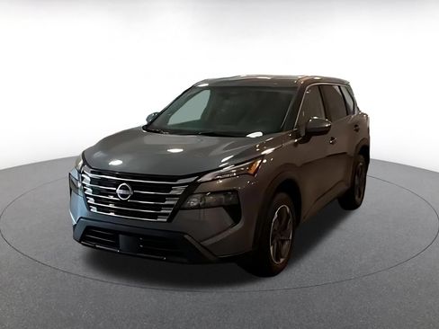 Used 2025 Nissan Rogue SV AWD/4WD image 3