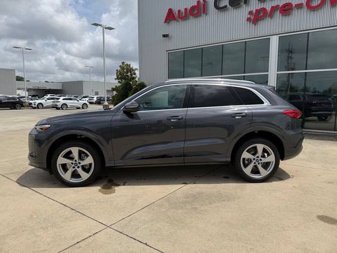 Used 2025 Audi Q5 Premium Plus w/ Premium Plus AWD/4WD image 10