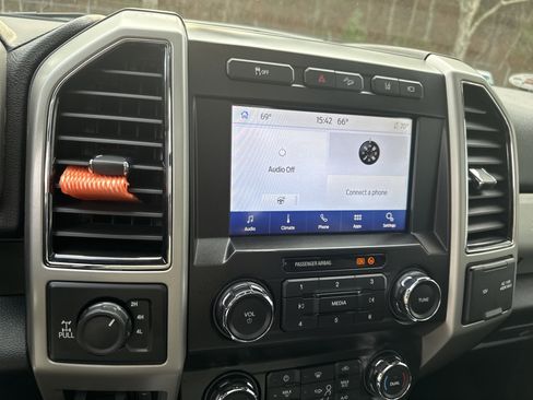 Used 2021 Ford F250 Lariat image 26