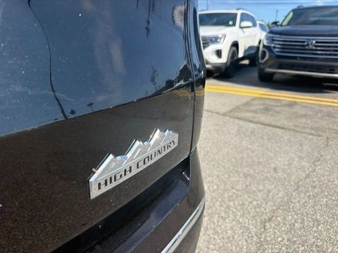 Used 2018 Chevrolet Traverse High Country AWD/4WD image 5