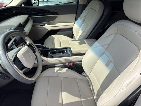 Certified 2024 Lincoln Nautilus Premier AWD/4WD image 11