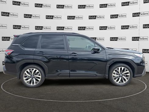 Used 2025 Subaru Forester Touring w/ Popular Package - Touring image 7