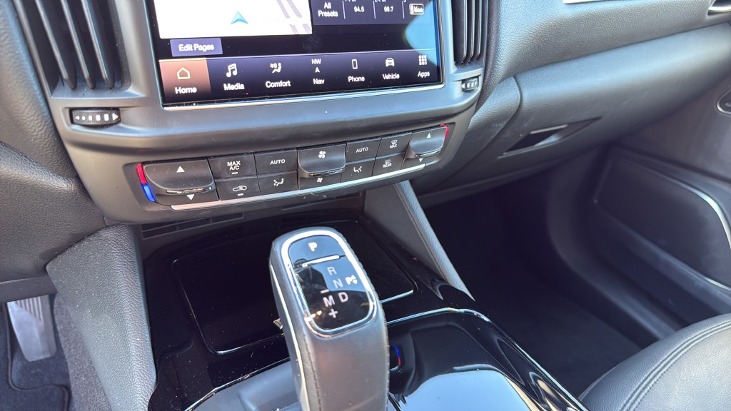 Certified 2023 Maserati Levante GT AWD/4WD image 42