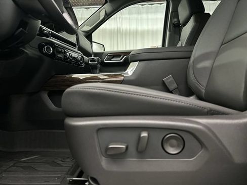 New 2026 GMC Sierra 1500 Elevation w/ Elevation Premium Package AWD/4WD image 16
