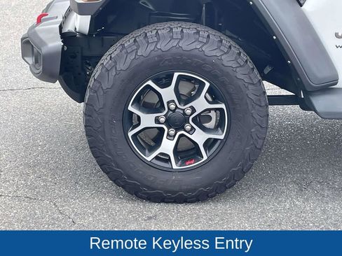 Certified 2022 Jeep Wrangler Unlimited Rubicon w/ Cold Weather Group image 10