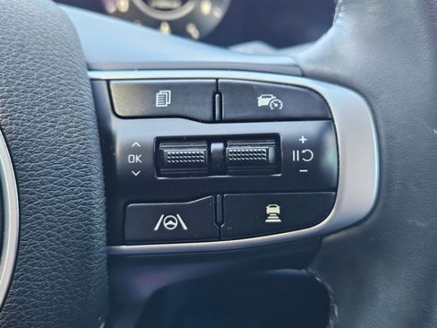 Used 2024 Kia Sportage SX image 12