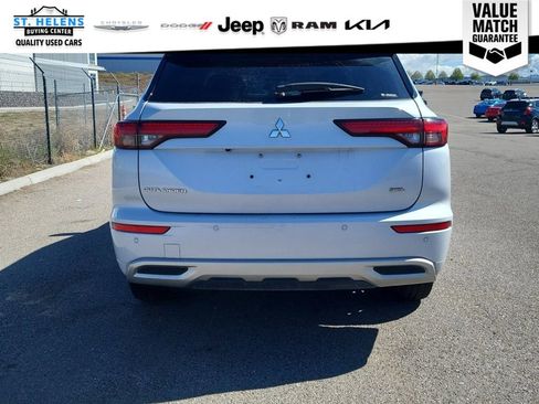 Used 2024 Mitsubishi Outlander SEL AWD/4WD image 5