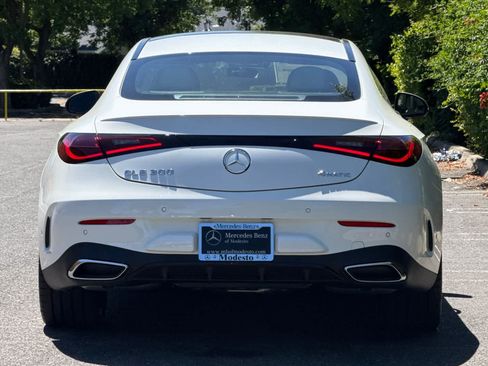 New 2026 Mercedes-Benz CLE 300 4MATIC Coupe image 4