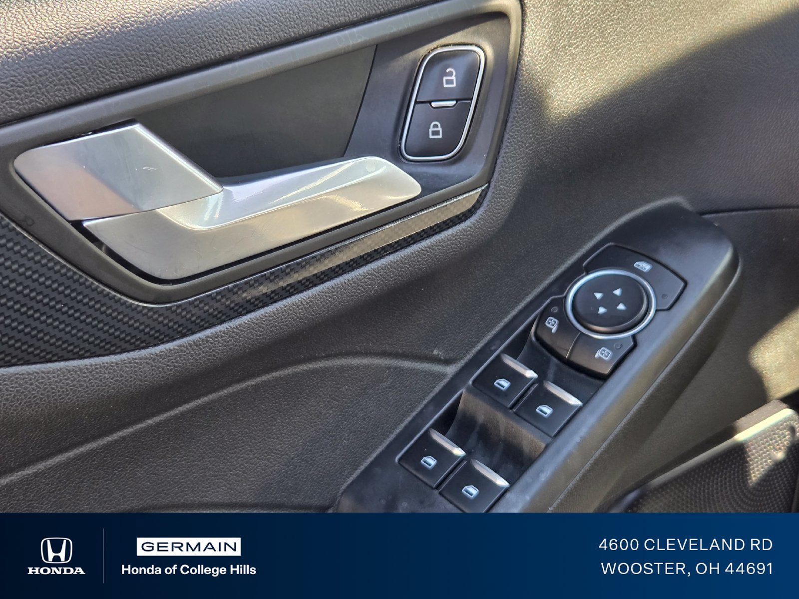 Used 2024 Ford Escape ST-Line AWD/4WD image 25