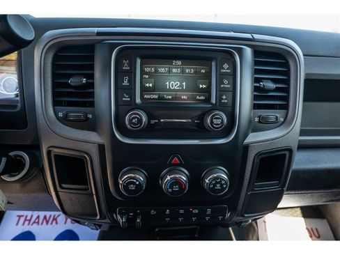 Used 2018 RAM 2500 Tradesman w/ Chrome Appearance Group image 25