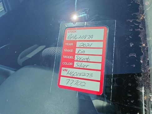 Certified 2021 Kia Sorento LX FWD image 11