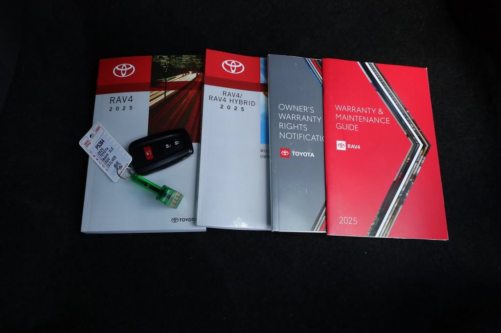 Certified 2025 Toyota RAV4 XLE AWD/4WD image 41