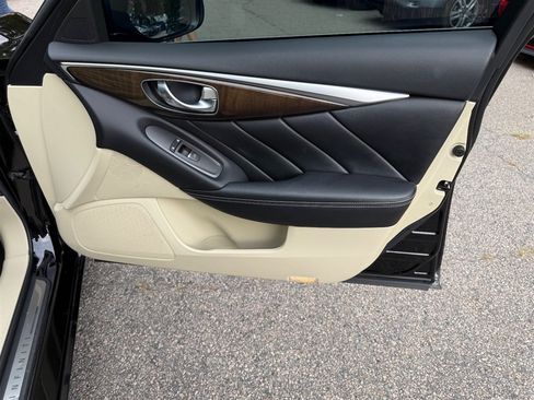 Used 2019 INFINITI Q50 Luxe w/ Essential Package (3.0T Luxe) RWD image 18
