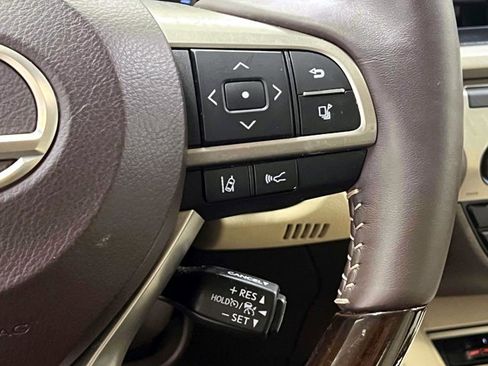 Used 2017 Lexus ES 350 w/ Navigation System Package image 23