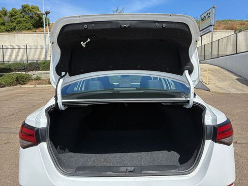 Used 2025 Nissan Sentra SV image 29