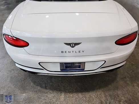 Used 2021 Bentley Continental GT V8 AWD/4WD image 8