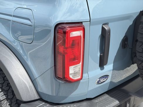 Used 2023 Ford Bronco Black Diamond AWD/4WD image 7