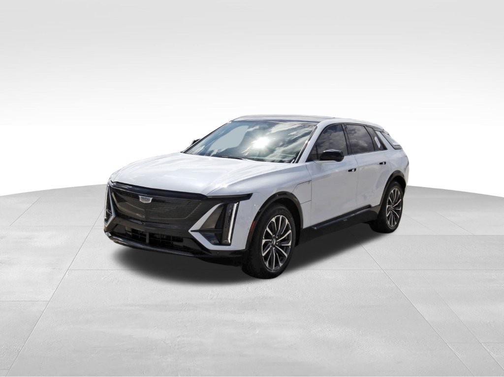 New 2027 Cadillac Lyriq Sport RWD image 2
