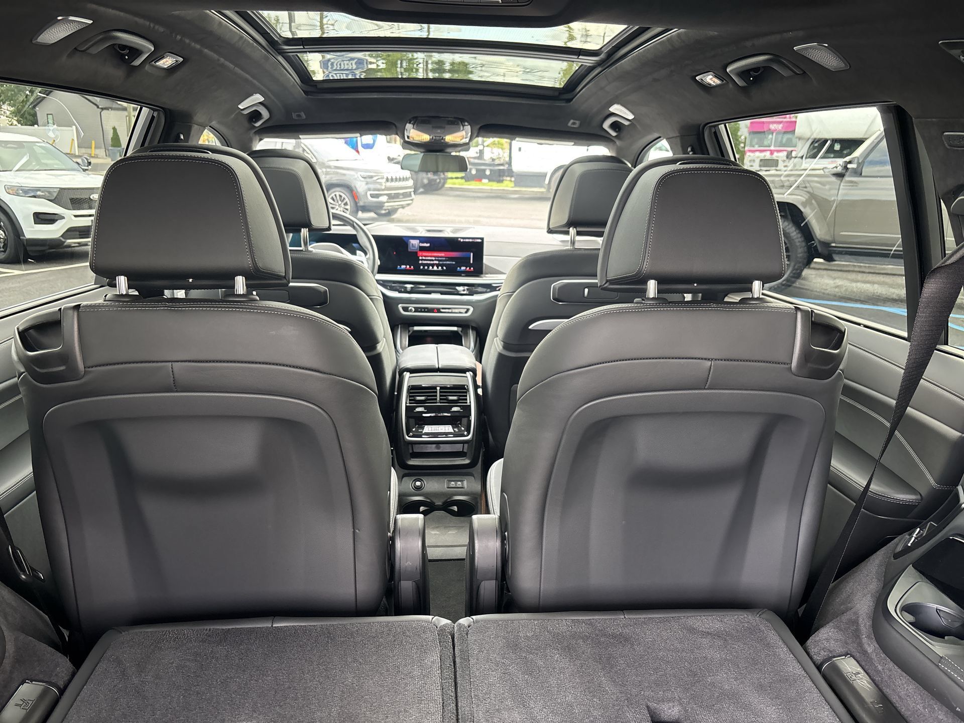 Used 2026 BMW X7 M60i w/ Executive Package AWD/4WD image 35