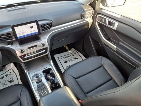 Used 2023 Ford Explorer XLT w/ Equipment Group 202A image 16