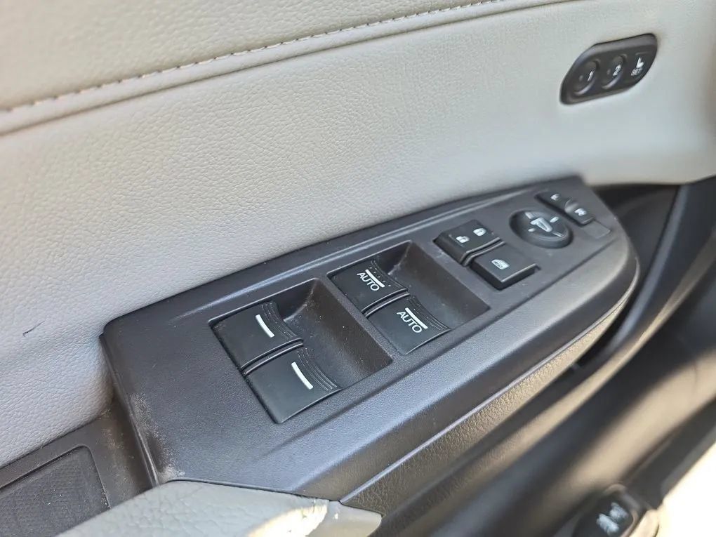 Used 2017 Acura ILX FWD image 23