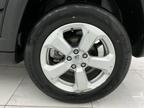 Used 2019 Jeep Compass Latitude w/ Cold Weather Group AWD/4WD image 44