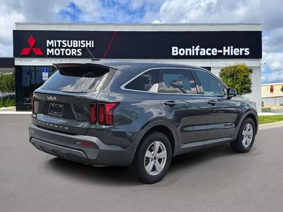Used 2022 Kia Sorento LX