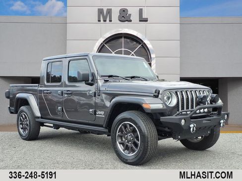 Certified 2023 Jeep Gladiator Overland w/ LED Lighting Group image 1