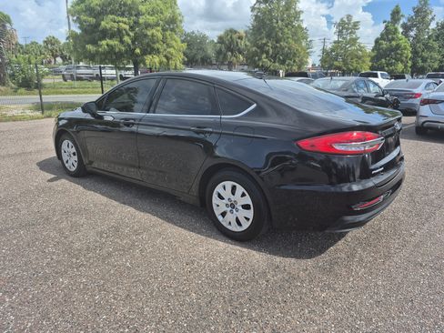 Used 2019 Ford Fusion S FWD image 6