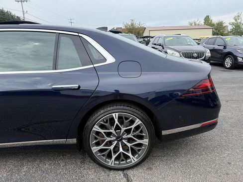 Used 2025 Genesis G90 3.5T AWD/4WD image 9
