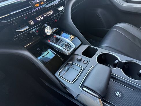 Used 2024 Acura MDX FWD w/ Technology Package image 13