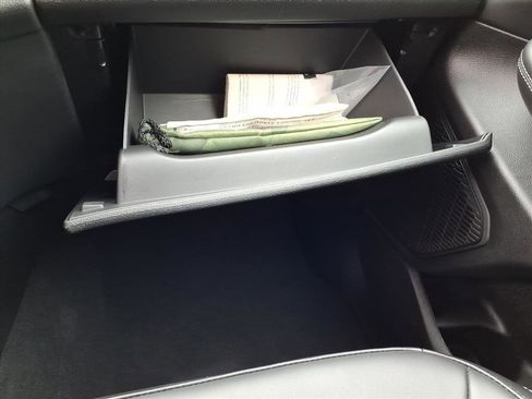 Used 2025 Jeep Grand Cherokee Limited image 15