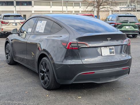 Used 2025 Tesla Model Y Long Range image 3
