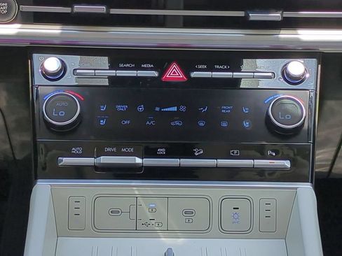 Used 2024 Hyundai Santa Fe Calligraphy AWD/4WD image 19
