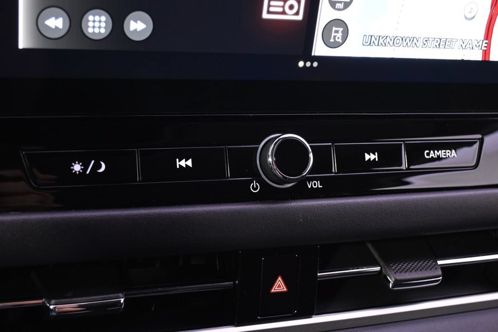 Used 2025 Mitsubishi Outlander SE AWD/4WD image 30