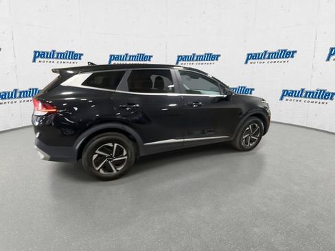 Used 2023 Kia Sportage LX AWD/4WD image 12