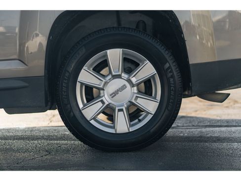 Used 2011 GMC Terrain SLE image 5