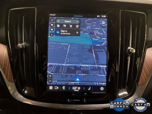 Used 2025 Volvo V60 B5 Cross Country Plus image 42