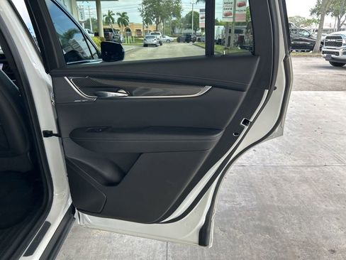 Used 2021 Cadillac XT6 Sport image 36