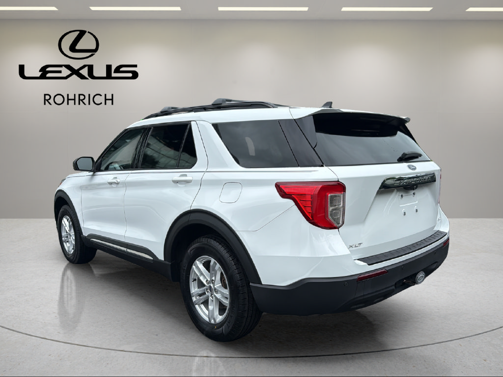Used 2021 Ford Explorer XLT w/ Class III Trailer Tow Package AWD/4WD image 8