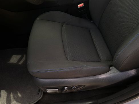 Used 2022 Toyota RAV4 SE w/ Convenience Package AWD/4WD image 11